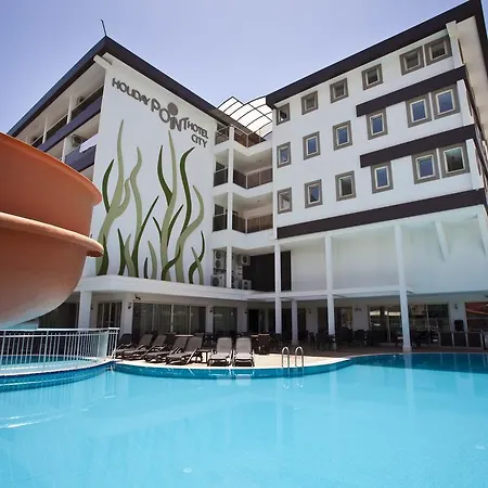Holiday City Hotell 4*